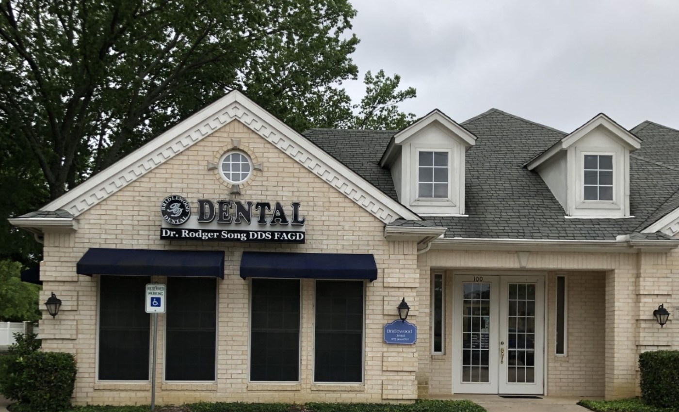 Outside view of Flower Mound dental office building